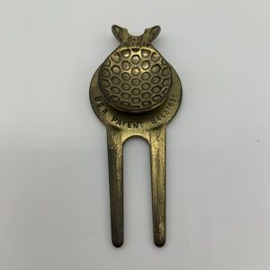 Vintage Golf Design USA Patent Golf Couse Divot Tool